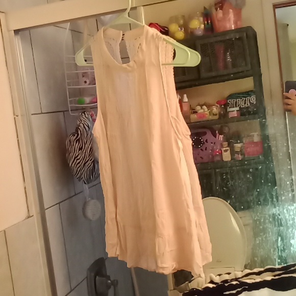 Pale pink top 🩷 - Picture 1 of 10